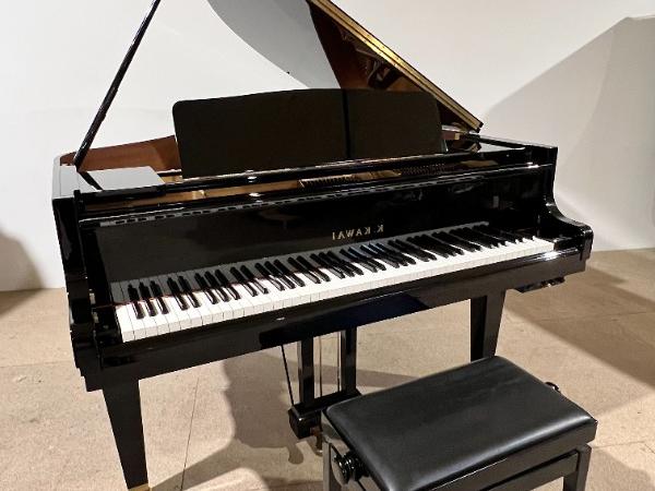 Piano 1/4 queue KAWAI  GE-30